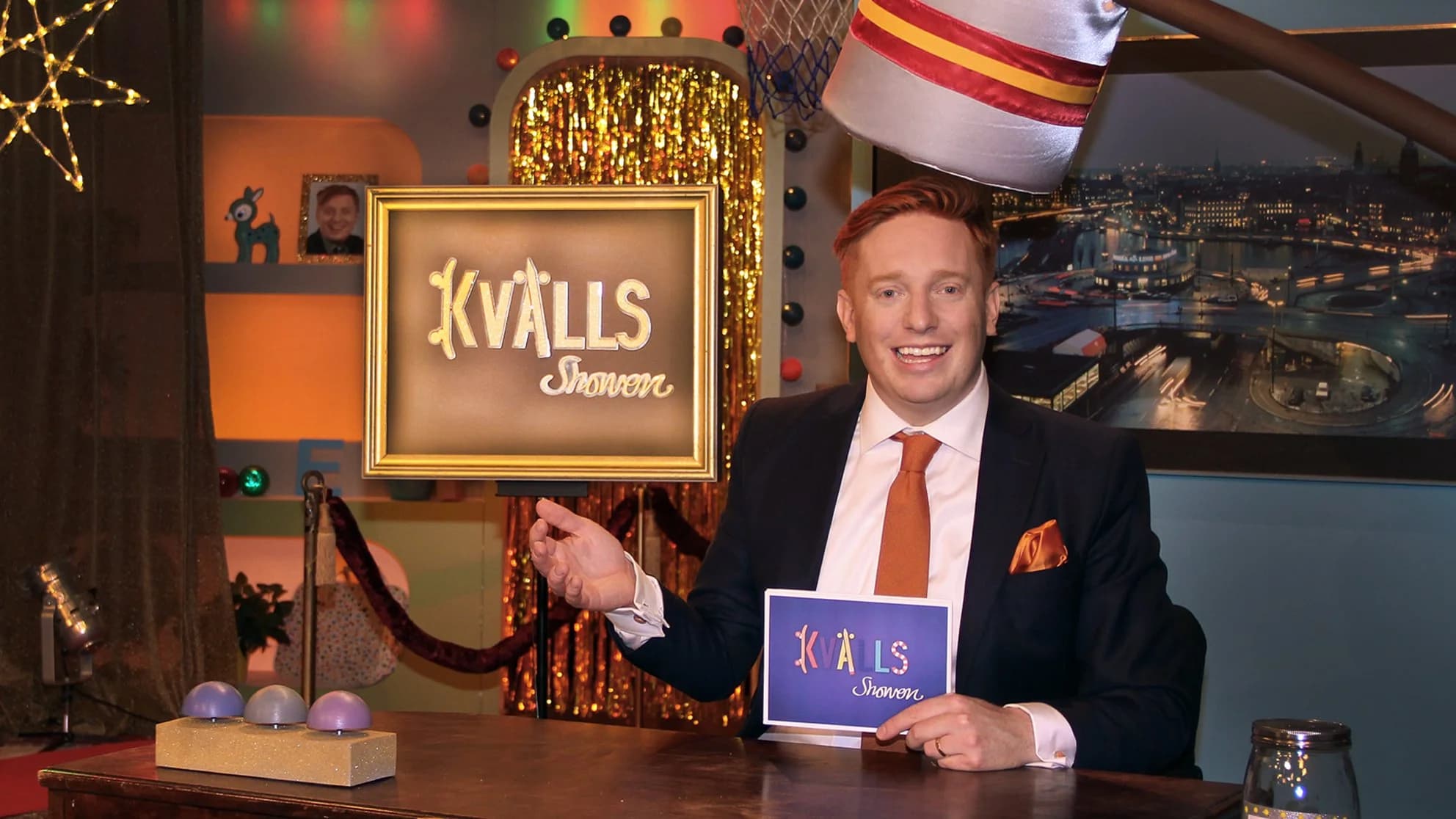 Markus Granseth med en gigantisk hammare i Kvällsshowen i SVT